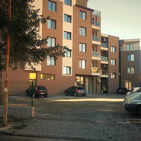 Kalina Apartment Kazanlŭk Eksteriør billede