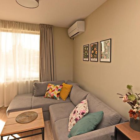 Kalina Apartment Kazanlŭk Eksteriør billede
