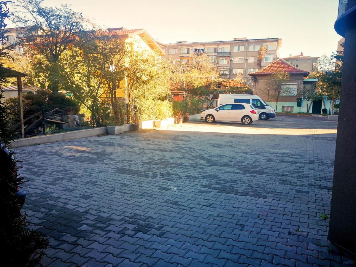 Kalina Apartment Kazanlŭk Eksteriør billede